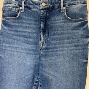 Good American Flare Jeans in Classic Blue